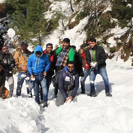 Madpackers Jibhi - Of Streamsides & Waterfalls エクステリア 写真